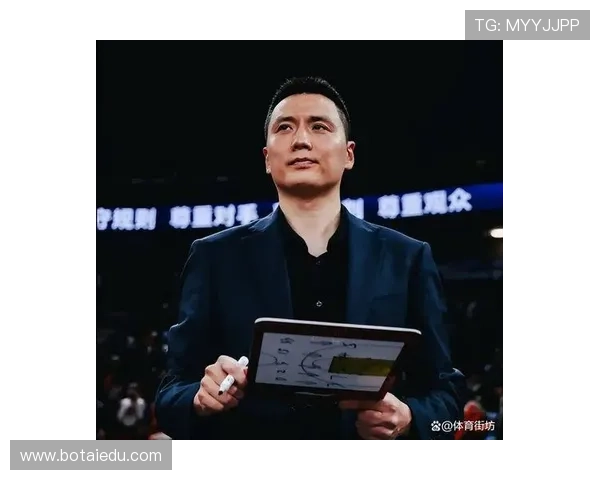 卢伟荣膺CBA最佳教练 引领上海双冠辉煌